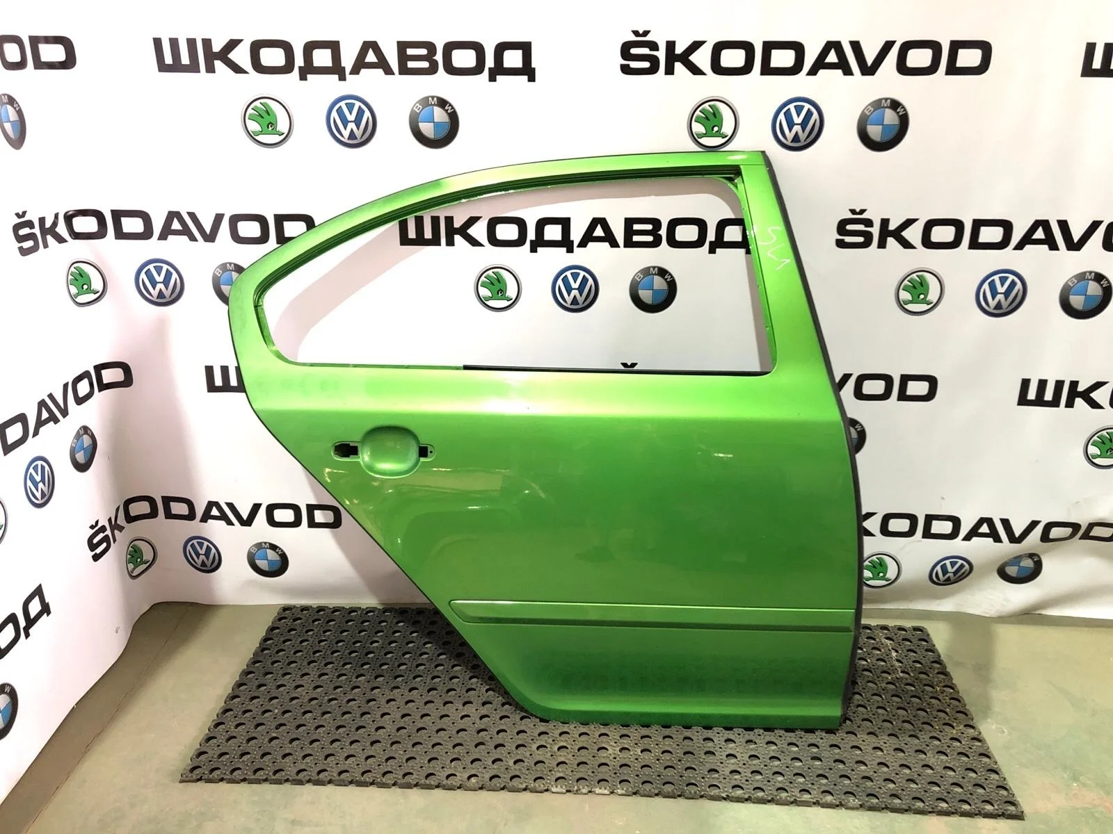 Дверь Skoda Octavia Rs 2012 1Z5833056 A5 (1Z) 2.0 CEGA, задняя правая