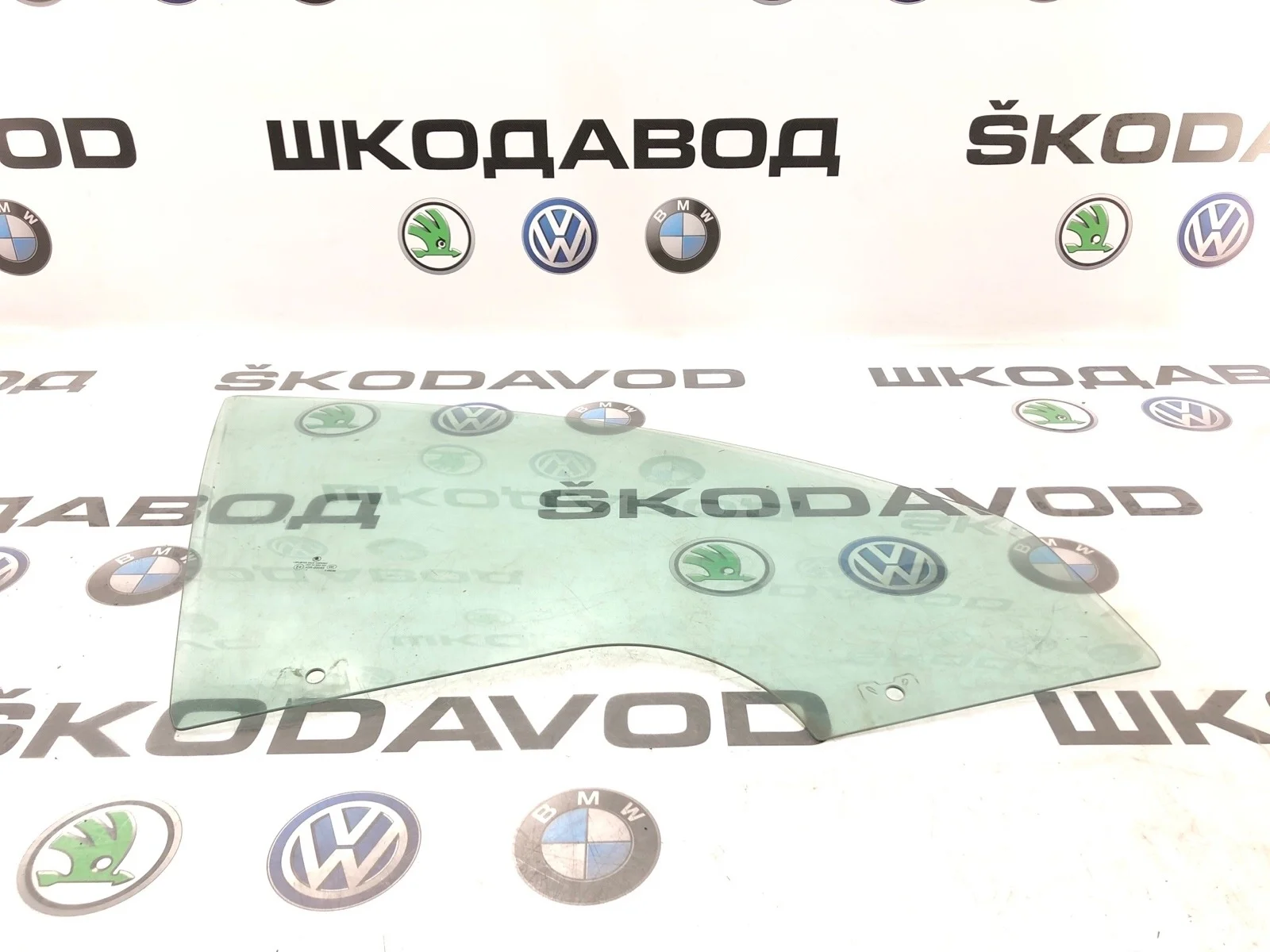 Стекло двери Skoda Octavia Rs 2012 1Z0845202A A5 (1Z) 2.0 CEGA, переднее правое