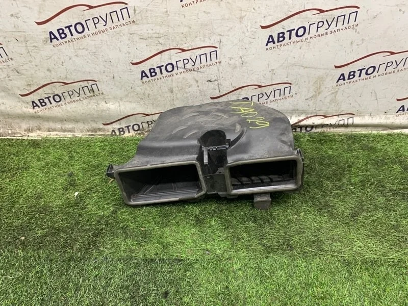 Воздухозаборник Mb Cls550 2012 A2128300103 C218 W218 278.922 4.7Л БЕНЗИН