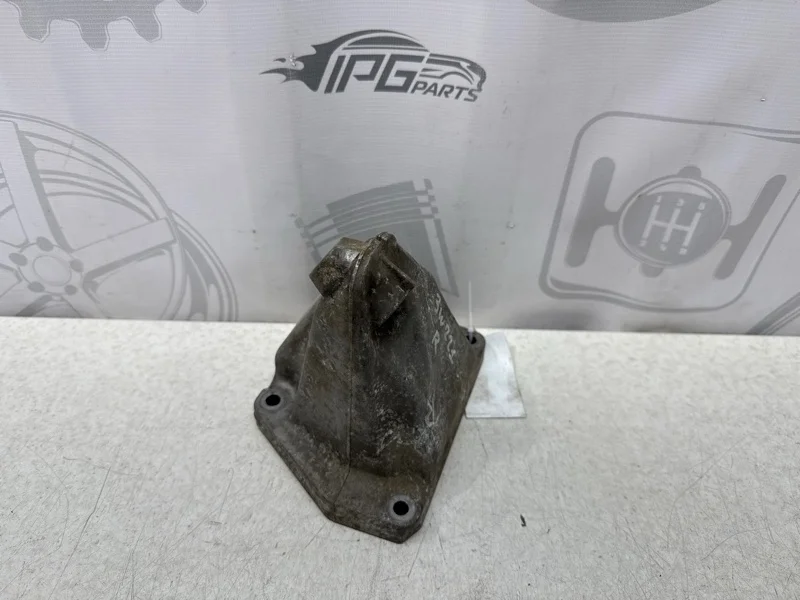 Кронштейн двигателя правый Mercedes-benz 2006 W221