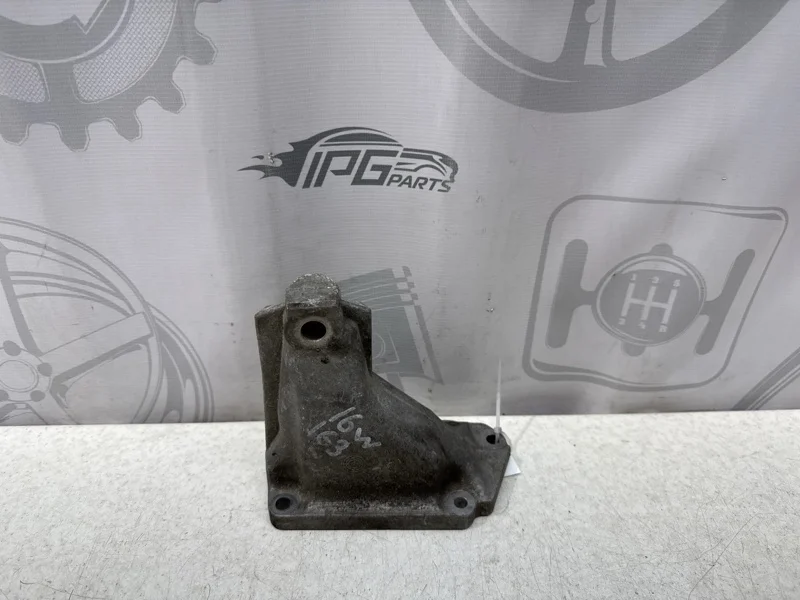 Кронштейн двигателя левый Mercedes-benz ML 2003 W163