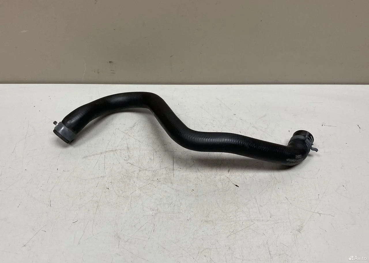 Патрубок системы охлаждения vw golf 7 5g 5q0122157