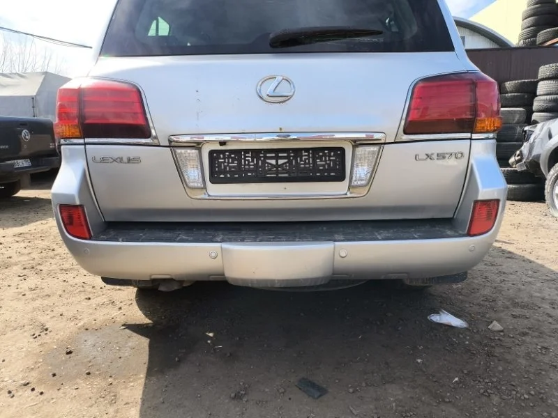 Бампер задний Lexus LX 570 (2007-2022) 2008 Внедорожник