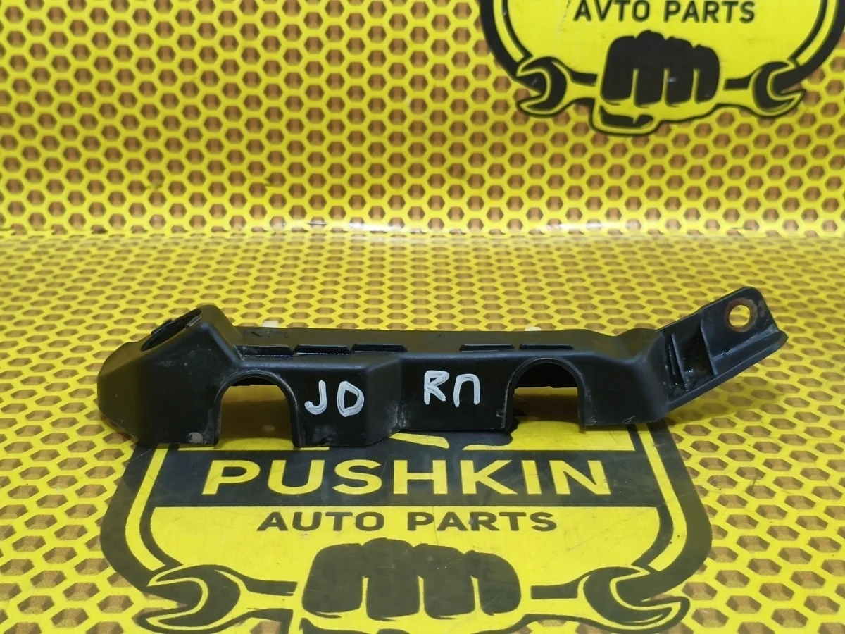 Кронштейн бампера Kia Ceed 2013 JD