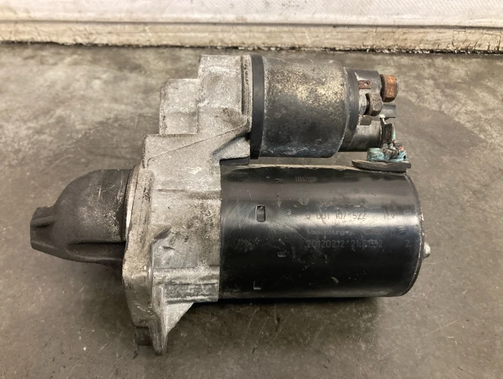 Стартер Opel Astra 2011 J