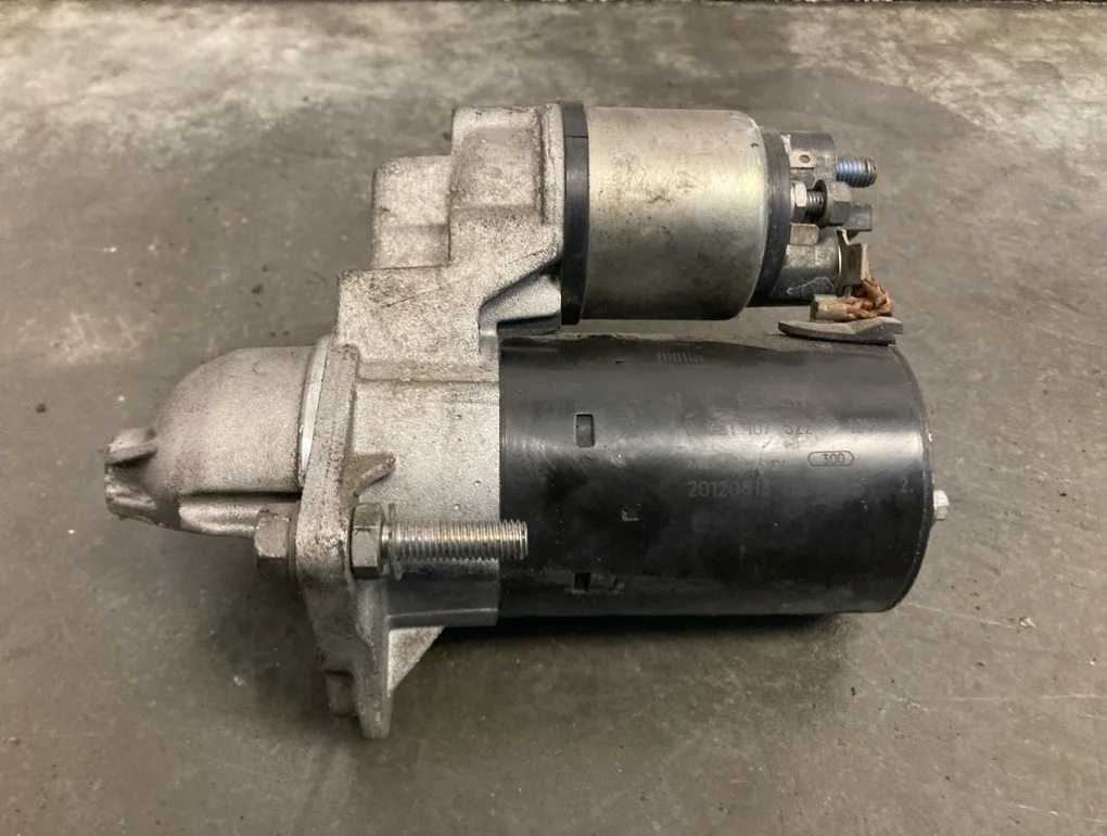 Стартер Opel Astra 2011 J