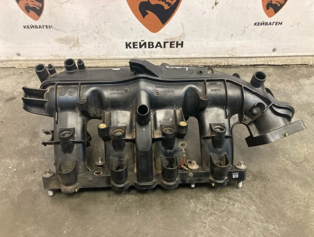 Коллектор впускной Opel Astra 2011 J