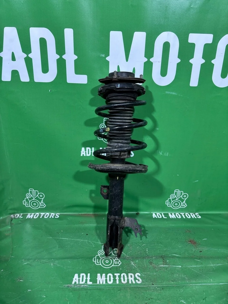 Стойка амортизатора Toyota Camry 2012-2017 4853080619 50 55, передняя правая