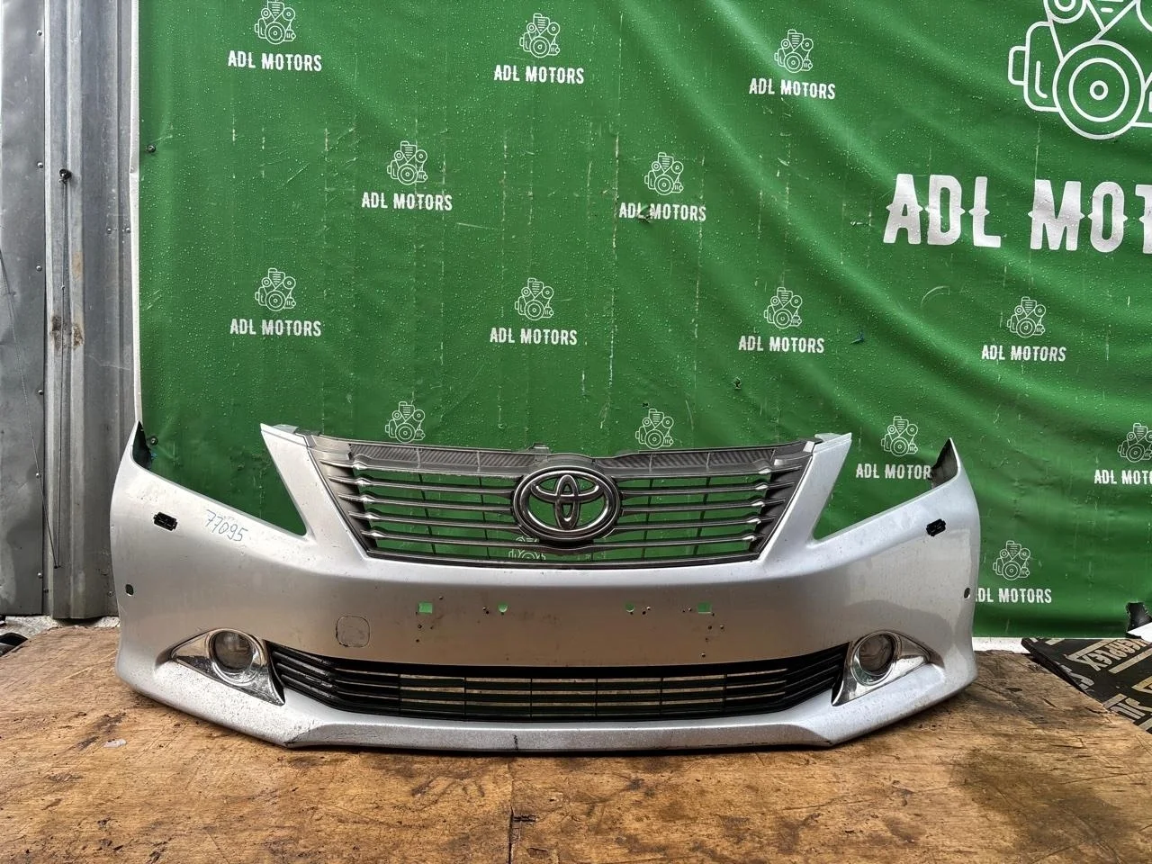 Бампер Toyota Camry 2012-2014 5211933670 50, передний