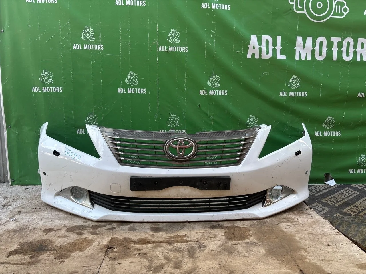 Бампер Toyota Camry 2012-2014 5211933670 50, передний