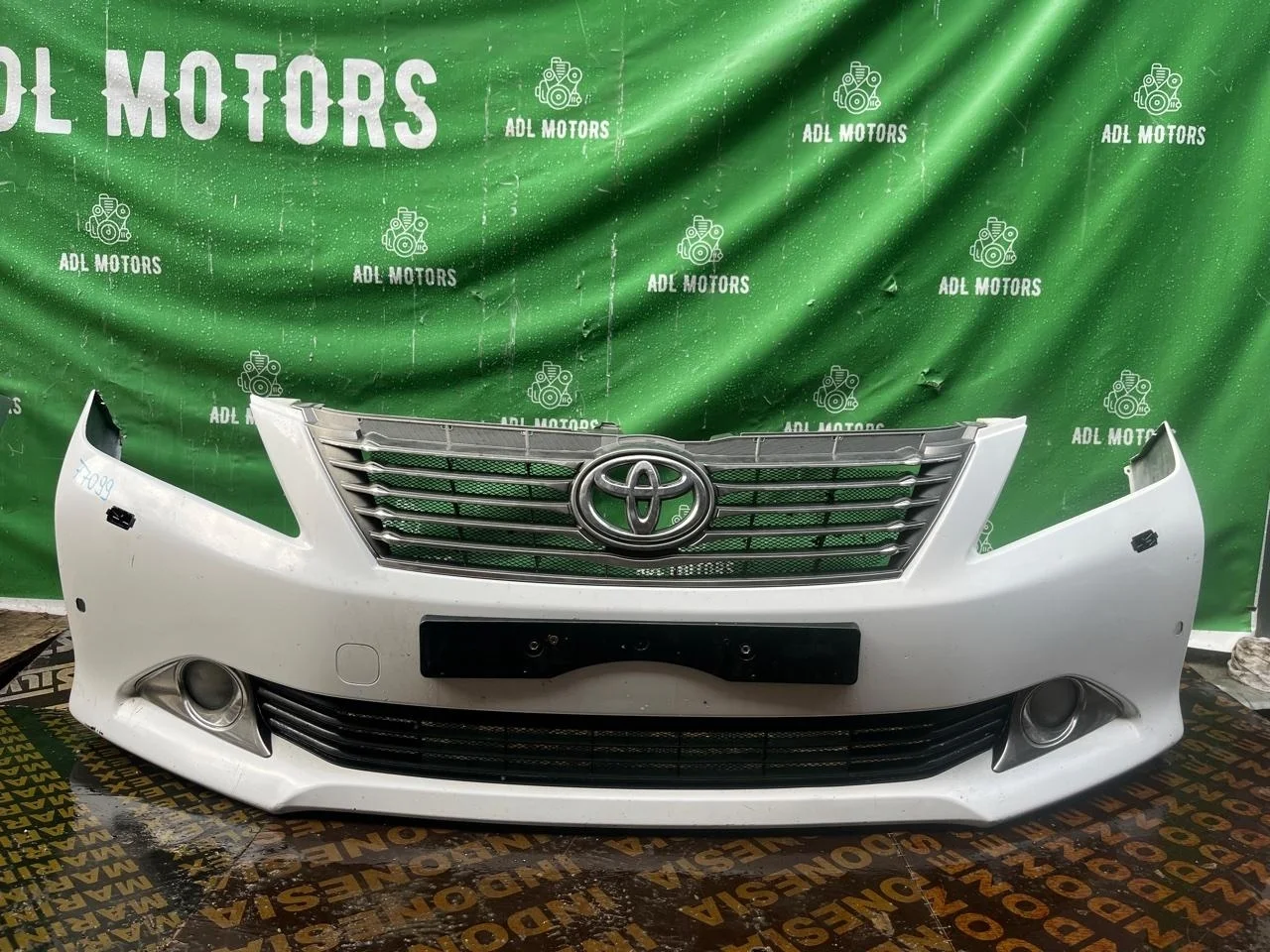 Бампер Toyota Camry 2012-2014 5211933670 50, передний