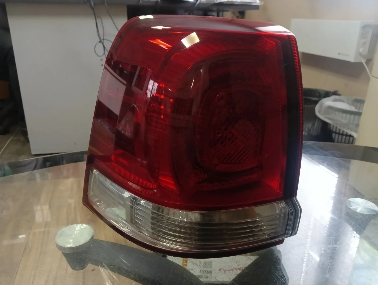 Фонарь Toyota Land Cruiser 2007-2012