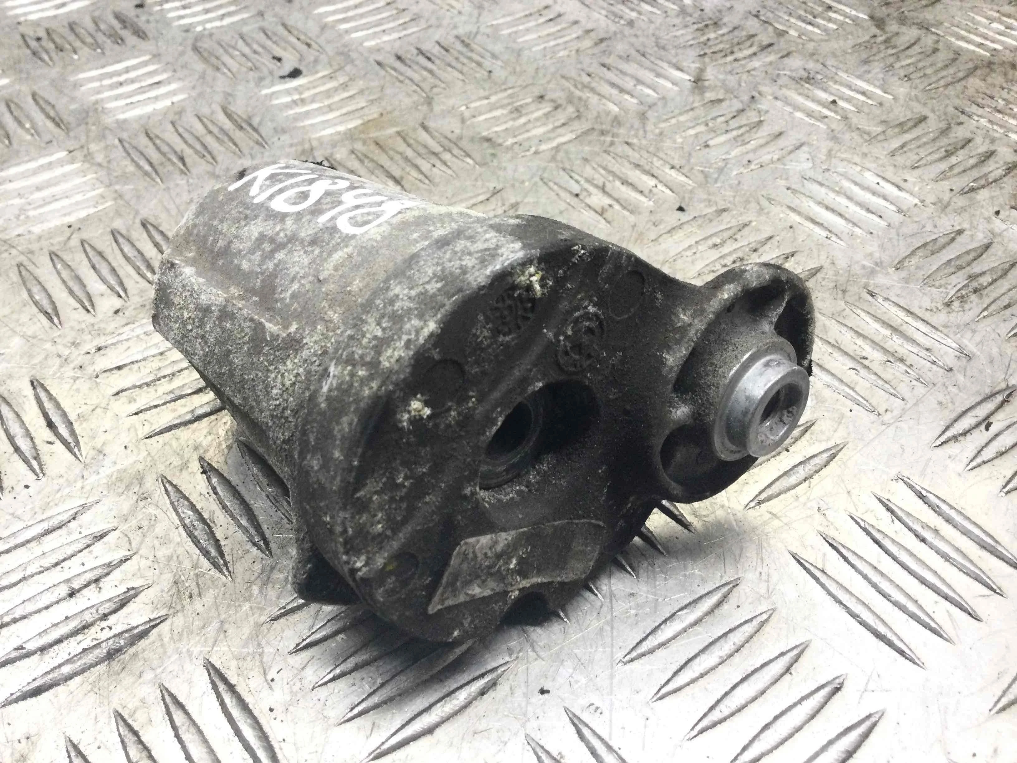 Натяжитель ремня генератора BMW X1 X1 E84 2009 - 2015 дизель 2.0 TDI Механика Х/б