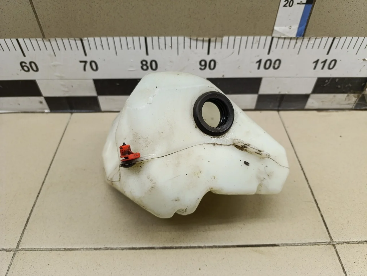 Бачок омывателя лобового стекла Corsa D 2006-2015