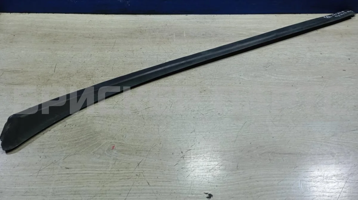 Молдинг лоб стекла Пежо 308