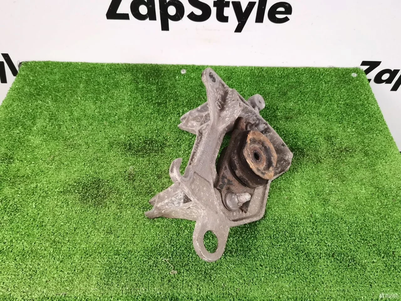 Кронштейн кпп nissan qashqai j11 112221641r