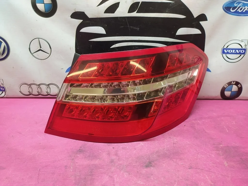 Фонарь задний правый MB W212 2009-2013 A2129067101