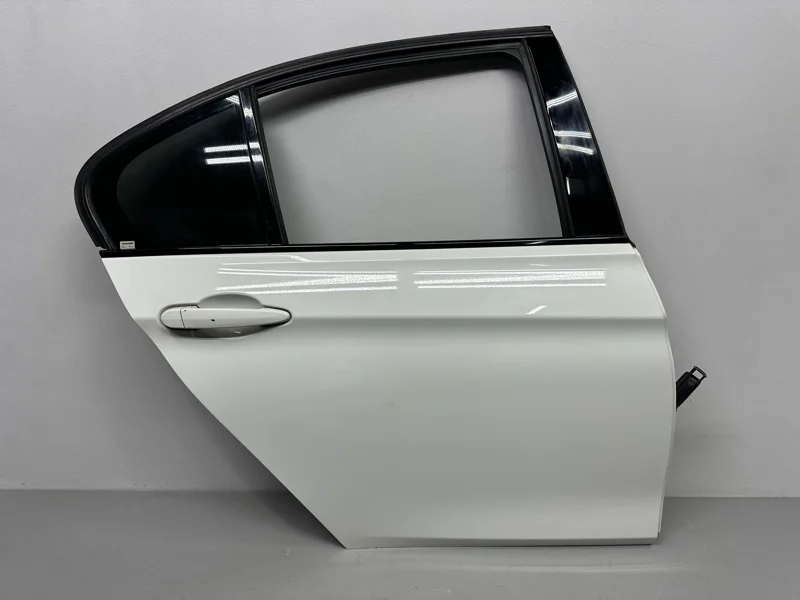 Дверь BMW 3 F30