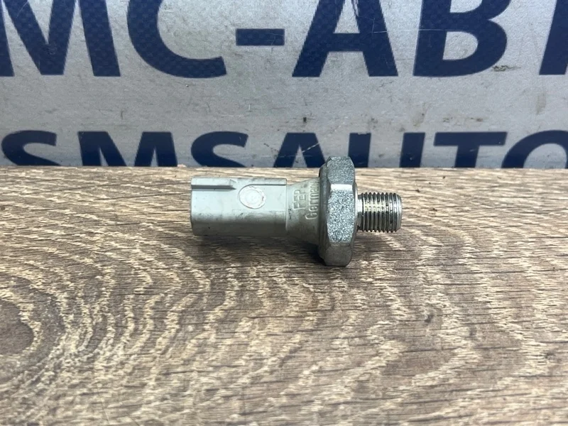 Датчик давления масла Audi A7 038919081P C7 3.0 CGW