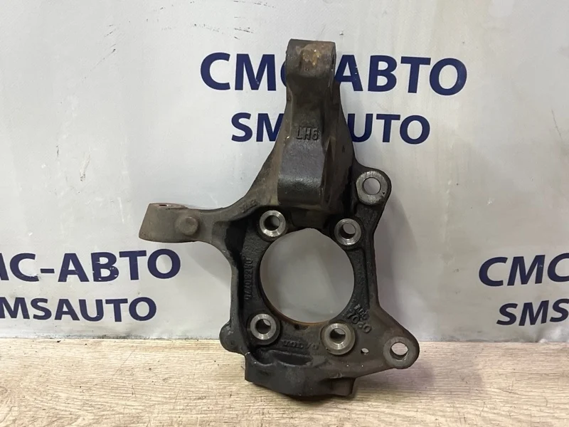 Кулак поворотный Volvo Xc90 31200315 ХС90 3.2 B6324S, передний левый