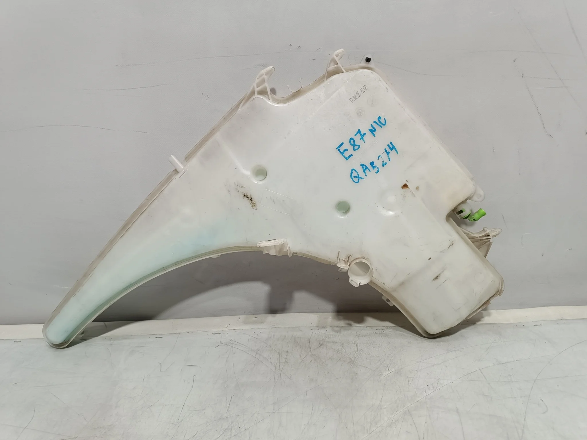 БАЧОК ОМЫВАТЕЛЯ BMW 1-SERIES 3-SERIES X1 E81 E84 E87 E90 E91 ПОД 2 МОТОРА 61677238667