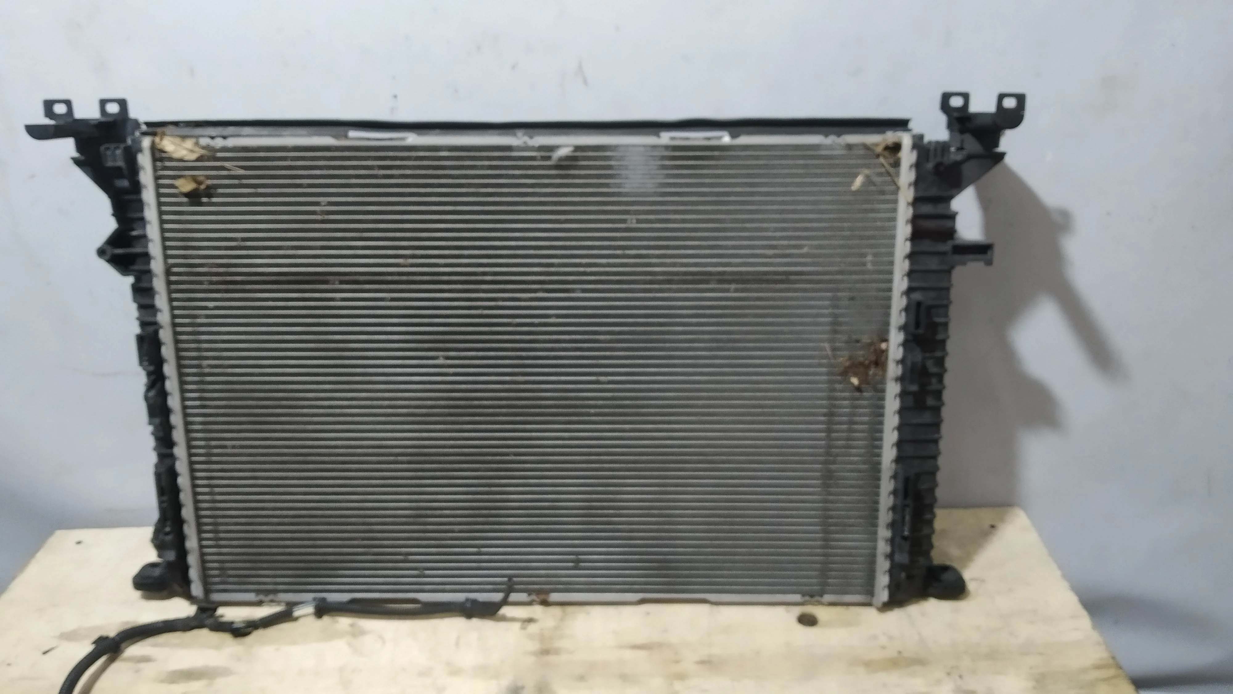 РАДИАТОР ДВИГАТЕЛЯ AUDI ... CJCA CJCB CMEA CMFA CNHC CPMA CPMB CSUB A4 A5 A6 Q5 ... 8K2 8K5 8KH 8RB 8T3 8TA B8 C7 АТМ БЕЗ ДИФФУЗОРА 8K0121251AJ KA9855Z