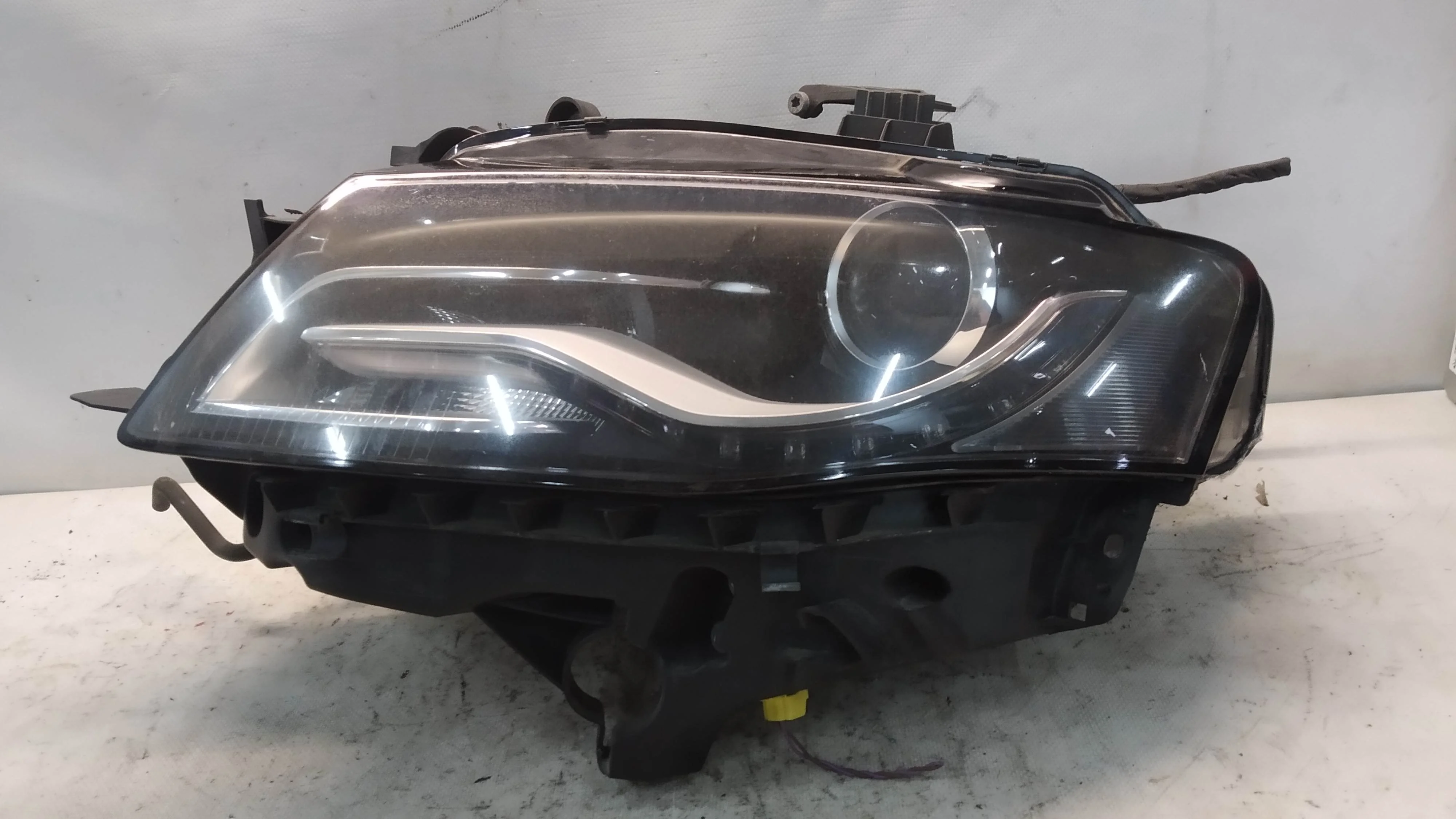 ФАРА AUDI A4 8K2 8K5 8KH B8 XENON ЛЕВАЯ 1 МОДЕЛЬ 8K0941003D KA9855Z