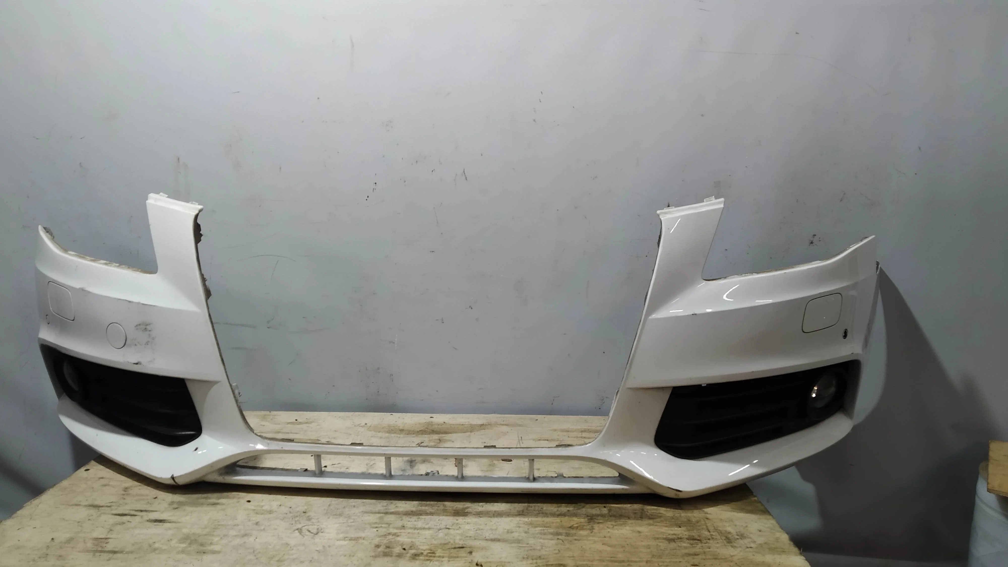 БАМПЕР AUDI A4 8K2 8K5 B8 8K0807105C 1 МОДЕЛЬ ПЕРЕДНИЙ белый, LY9C NA6921Z