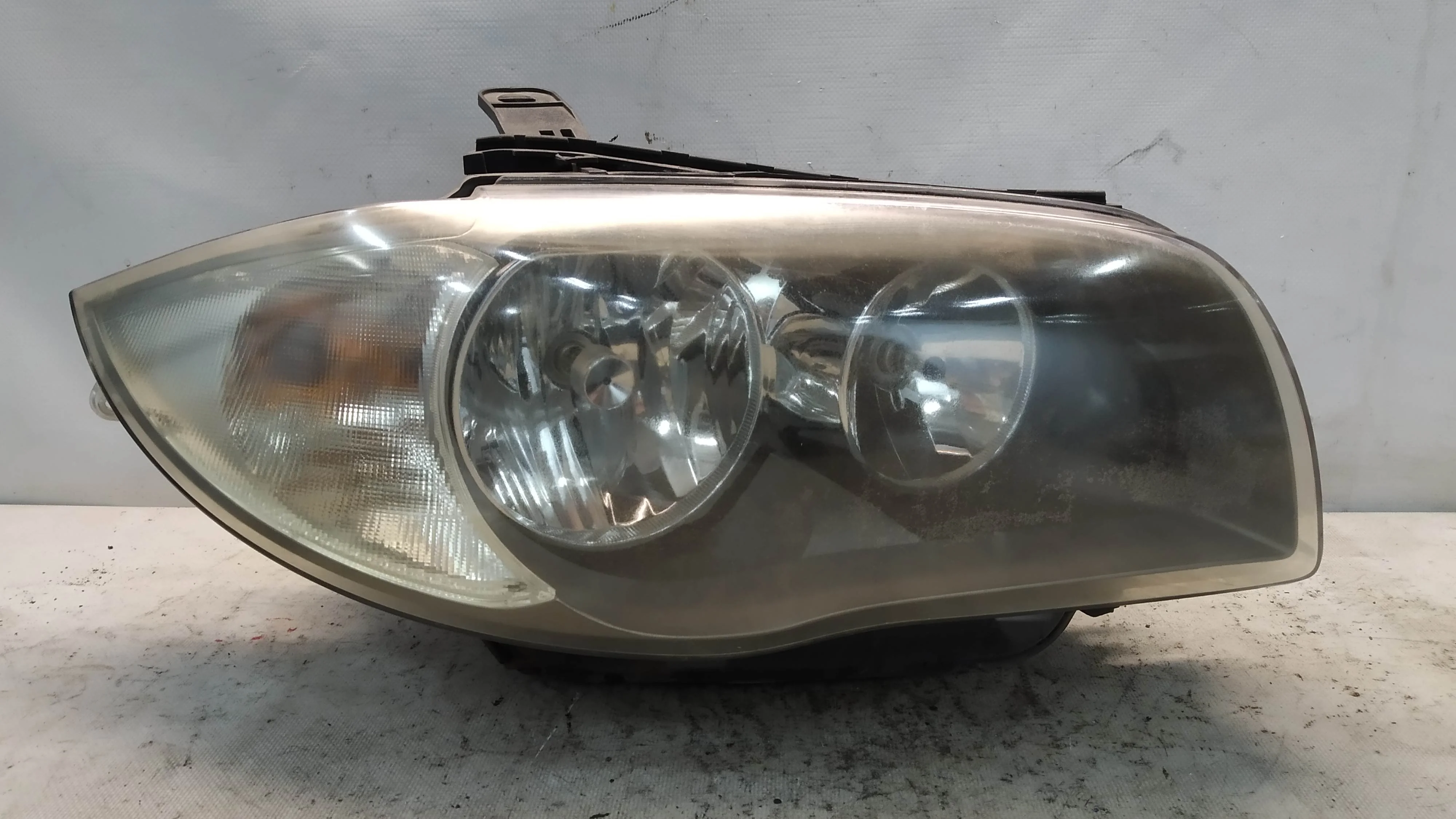 ФАРА BMW 1-SERIES E81 E82 E87 E88 ГАЛОГЕН ПРАВАЯ 63117193390 NA6948Z