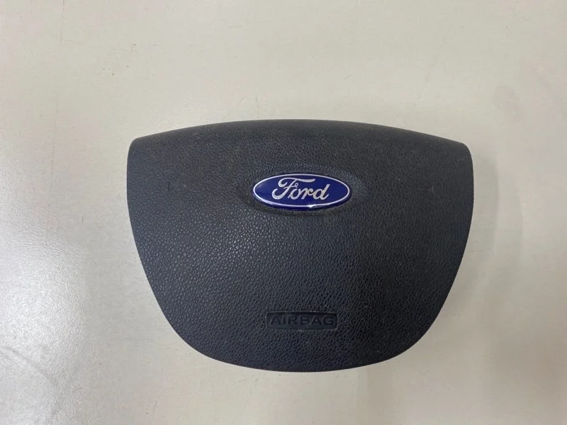 Подушка безопасности в рулевое колесо Ford Focus 2