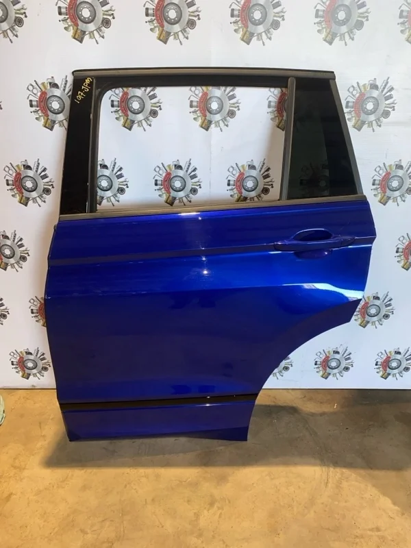 Дверь Volkswagen Tiguan 2022