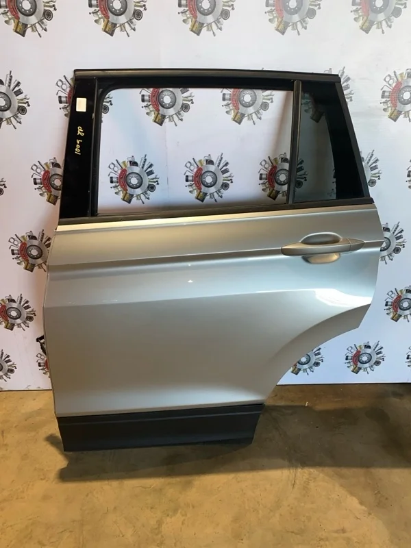 Дверь Volkswagen Tiguan 2020