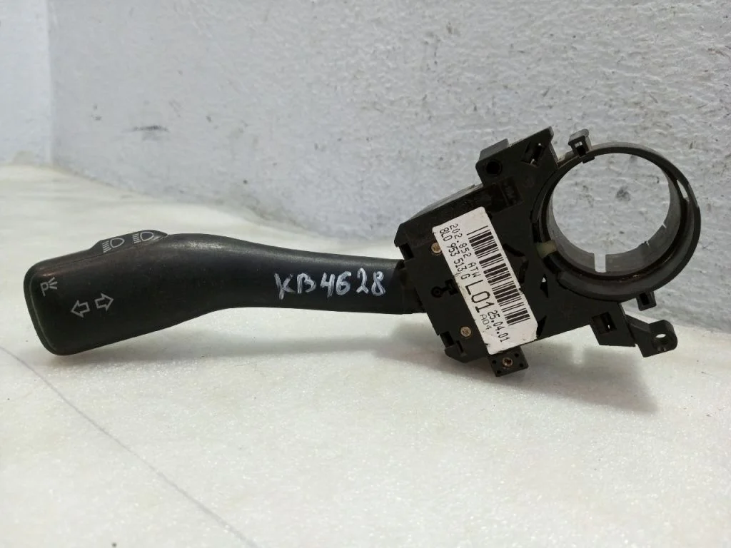 Переключатель поворотов AUDI PASSAT B5