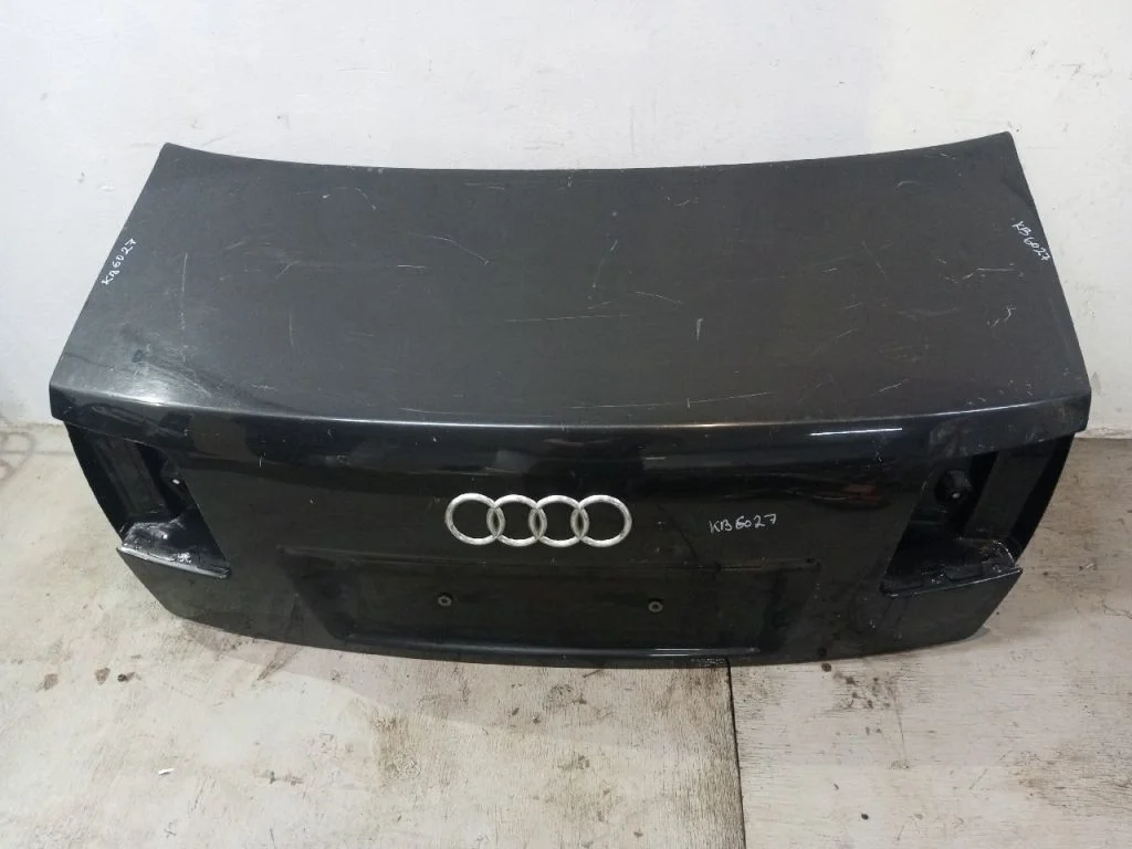 Крышка багажника AUDI A8 D3 Седан