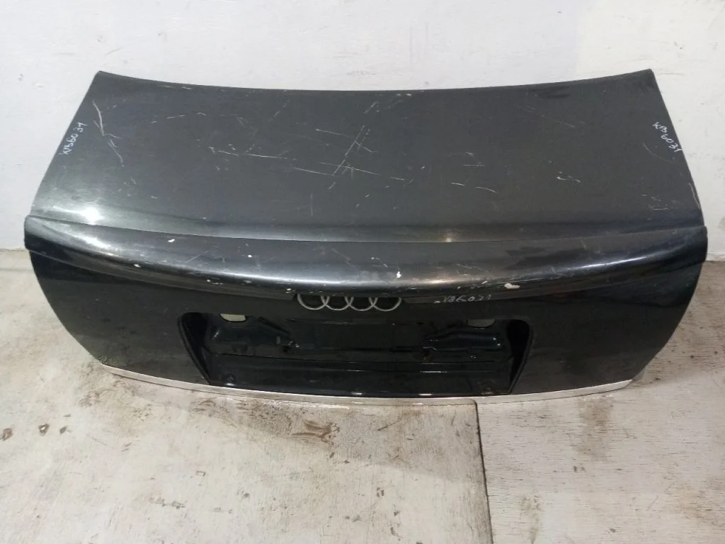 Крышка багажника AUDI A6 C5 Седан