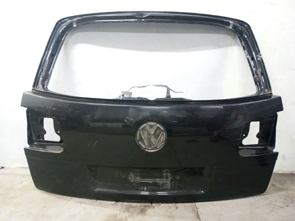 Крышка багажника VOLKSWAGEN TOUAREG 7L