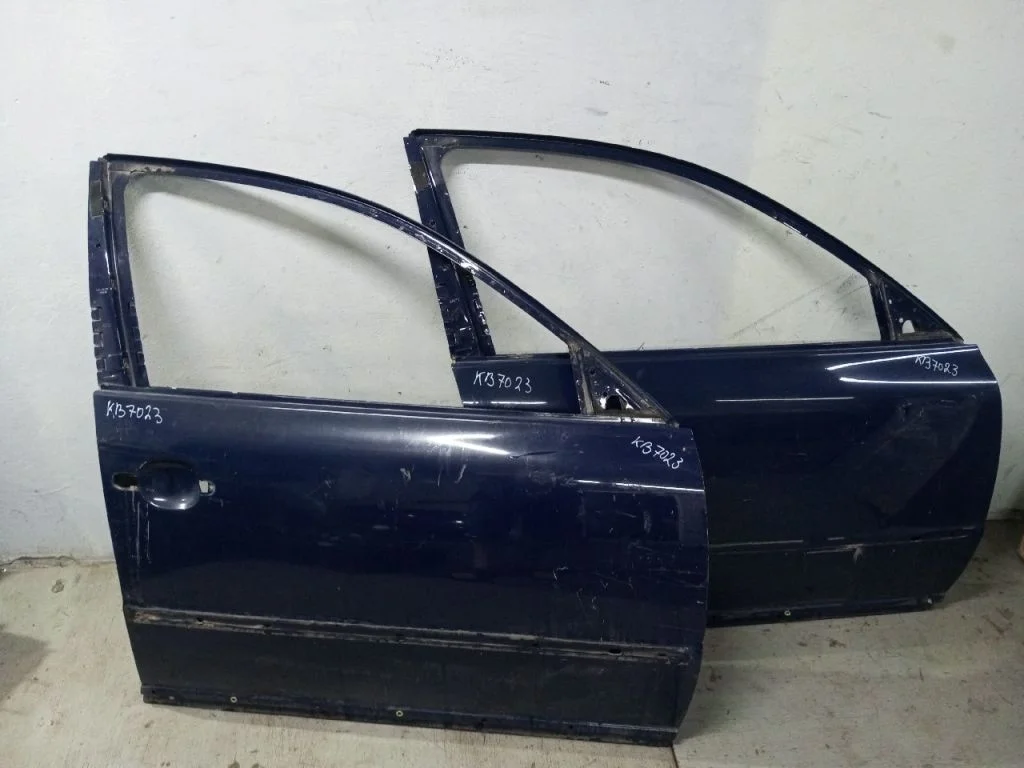 Дверь VOLKSWAGEN PASSAT B5 Передняя правая