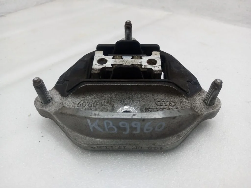 Подушка акпп AUDI A4 B8