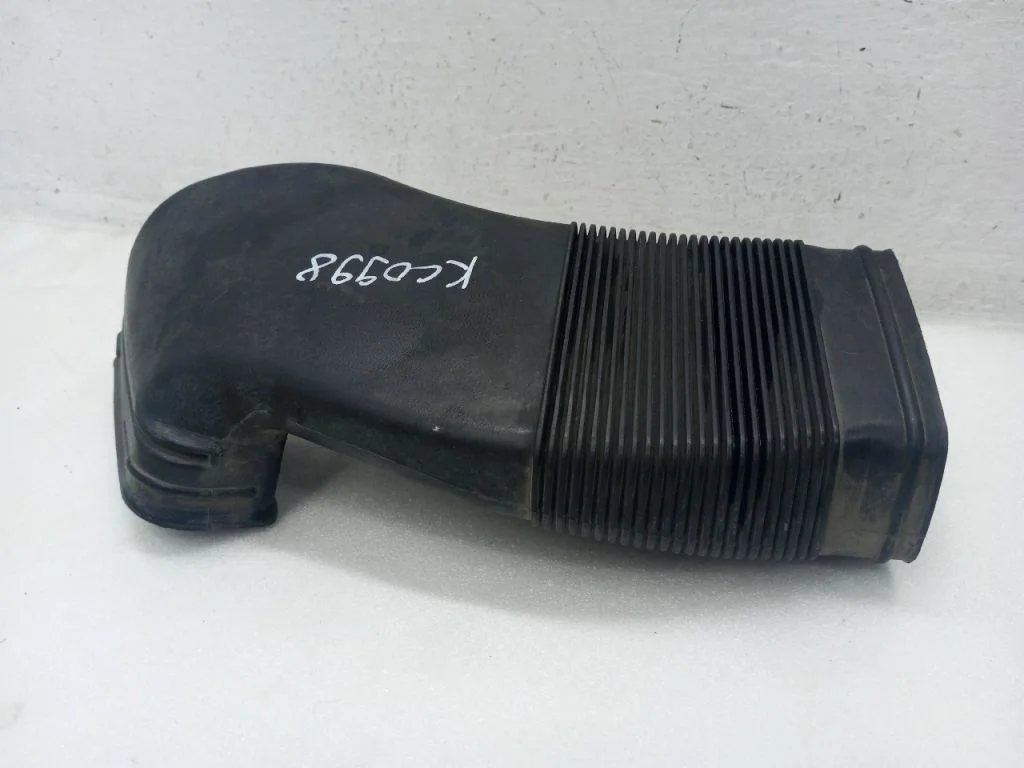 Воздуховод VOLKSWAGEN PASSAT B5
