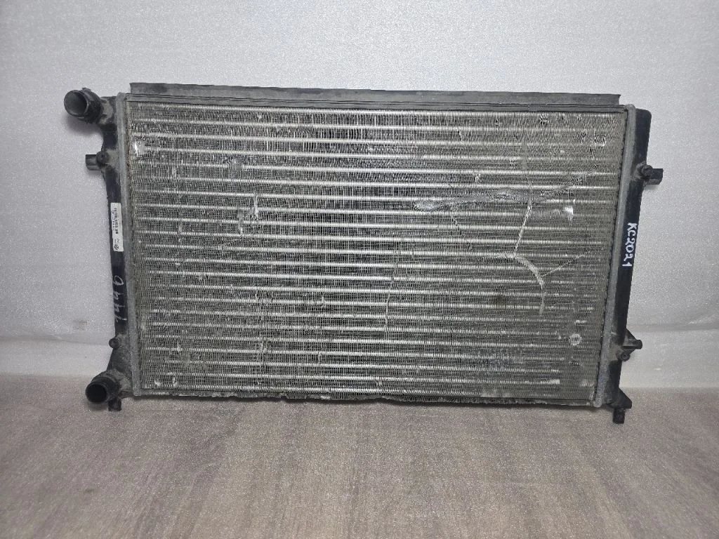 Радиатор охлождения VOLKSWAGEN GOLF 5
