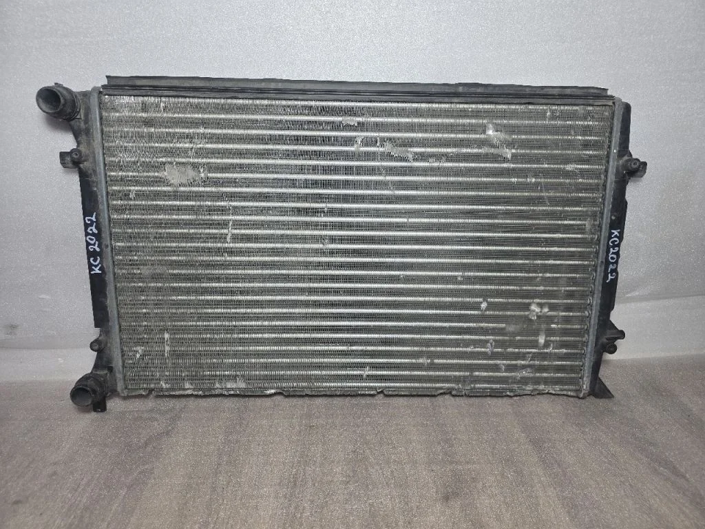 Радиатор охлождения VOLKSWAGEN GOLF 5