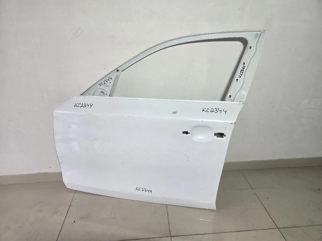 Дверь BMW 1 E87 Передняя левая