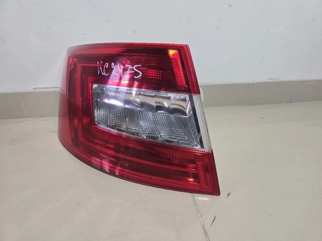 Фонарь SKODA OCTAVIA A7 Задний левый