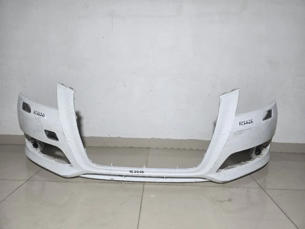 Бампер AUDI A3 8P Передний