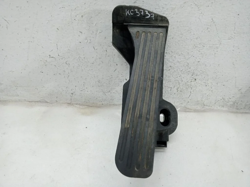 Педаль газа VOLKSWAGEN PASSAT CC