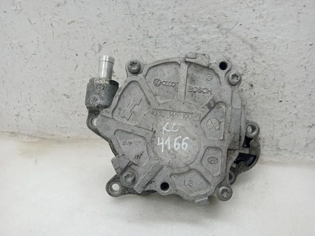 Насос вакуумный VOLKSWAGEN PASSAT CC 2.0 TDI