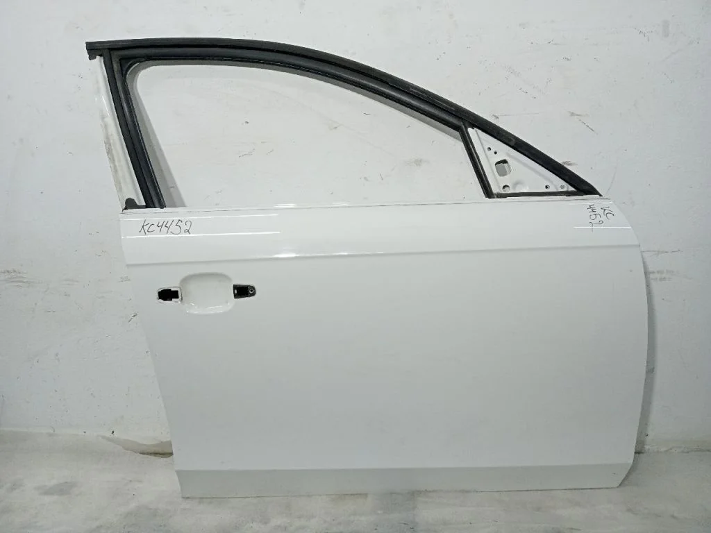Дверь AUDI S4 B8 Передняя правая