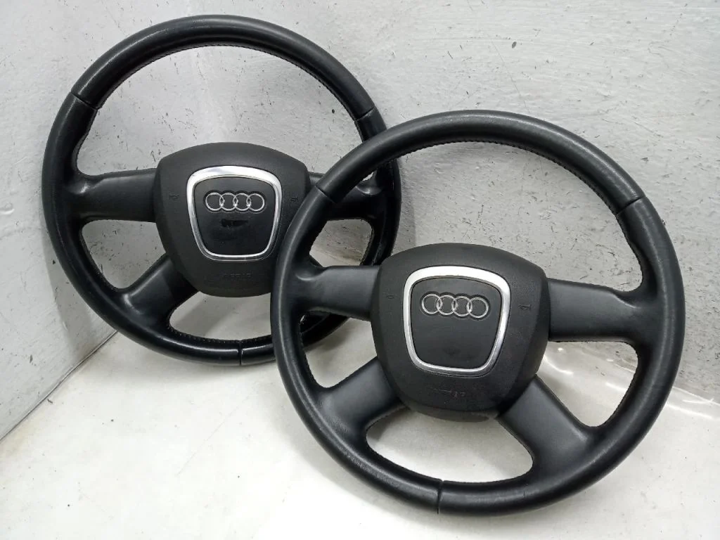 Руль AUDI A4 B8
