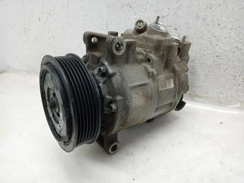 Компрессор кондиционера VOLKSWAGEN PASSAT B6
