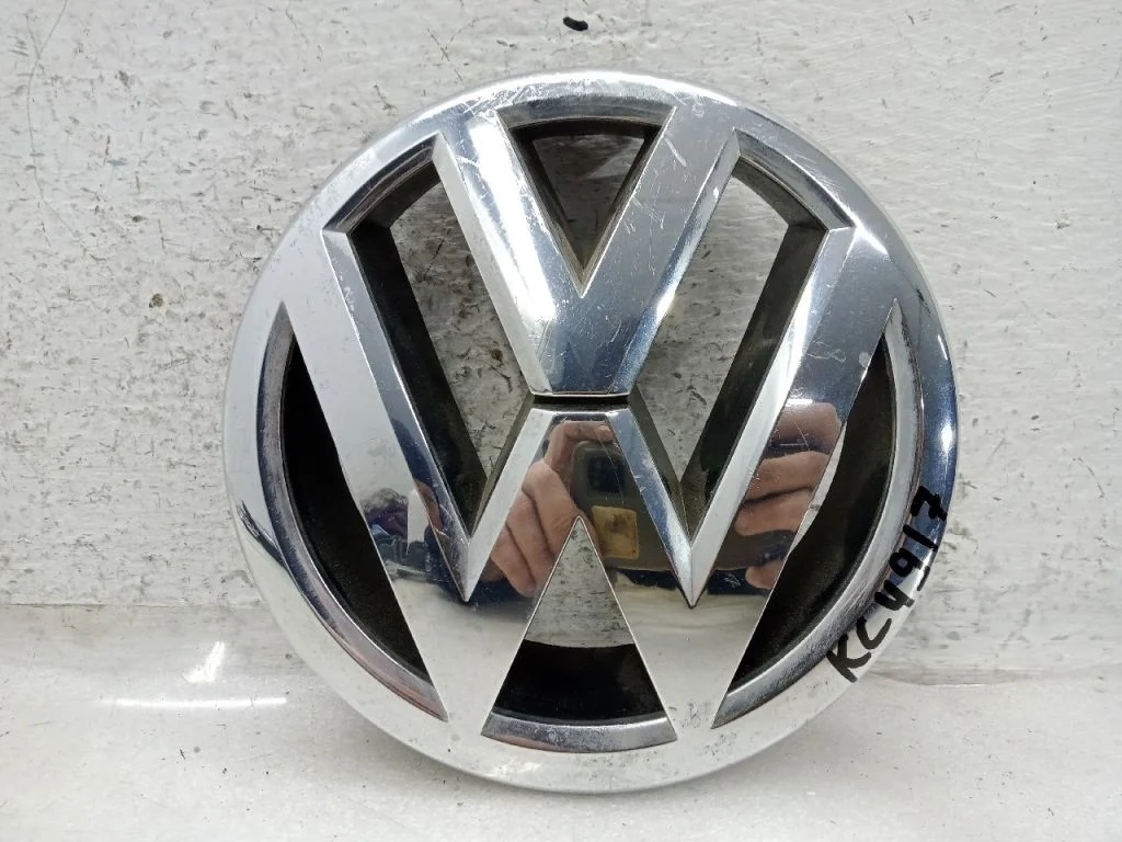 Эмблема w VOLKSWAGEN PASSAT B7 Передняя